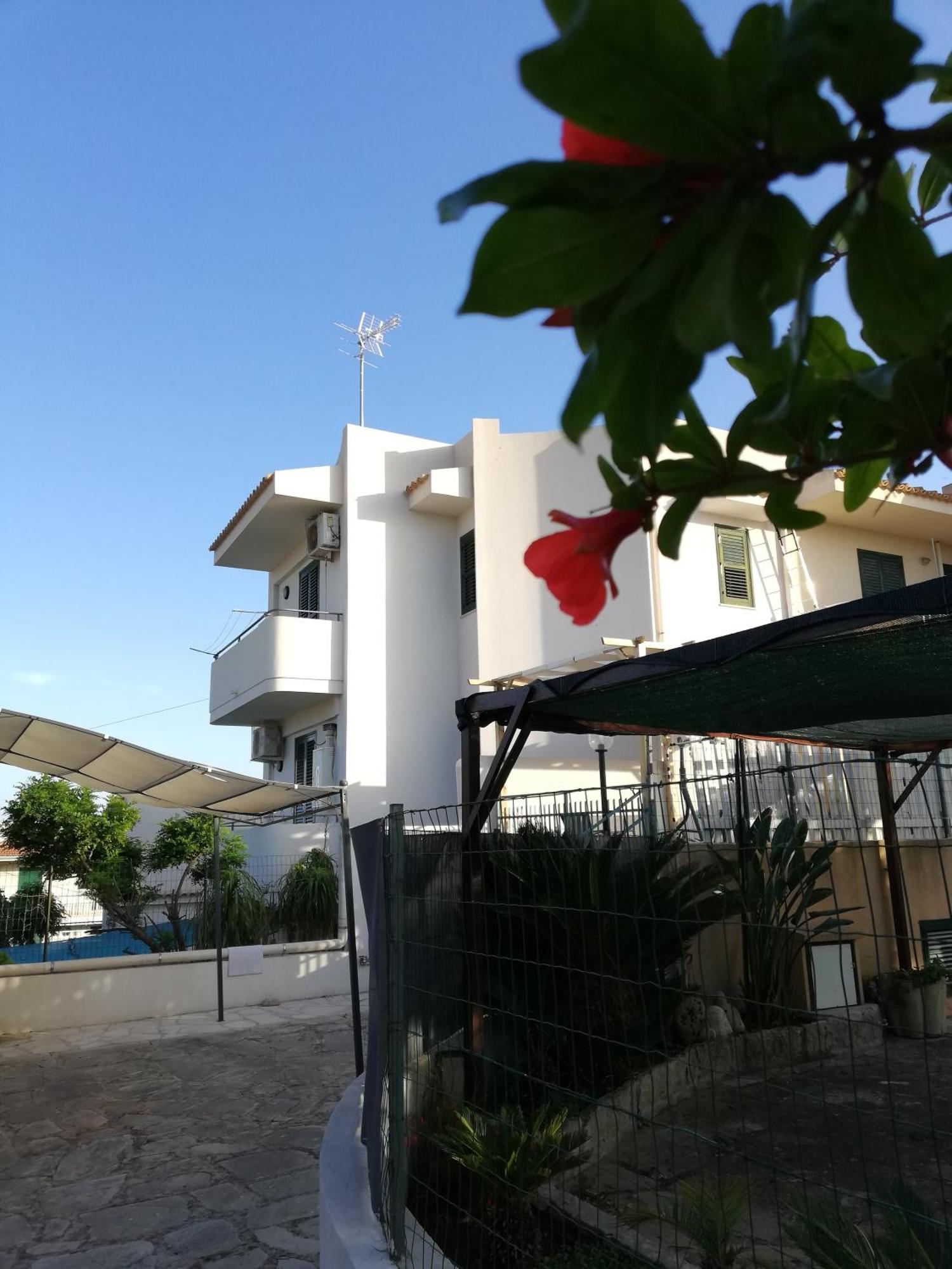 Villetta Rosa Blu Marina Di Modica Esterno foto